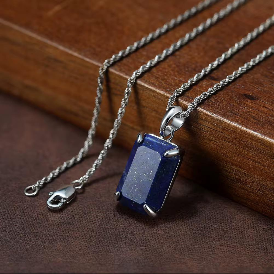 VANCE NECKLACE